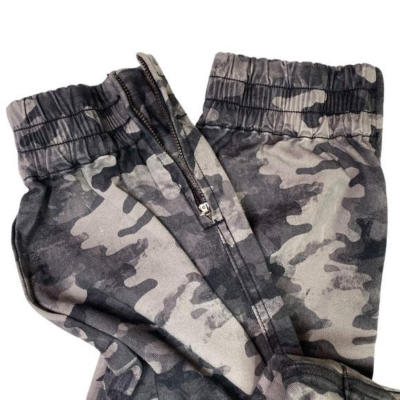 Spanx Camo Cargo Joggers Stretch Twill Blackwash Size X-Large NWT - Picture 14 of 16